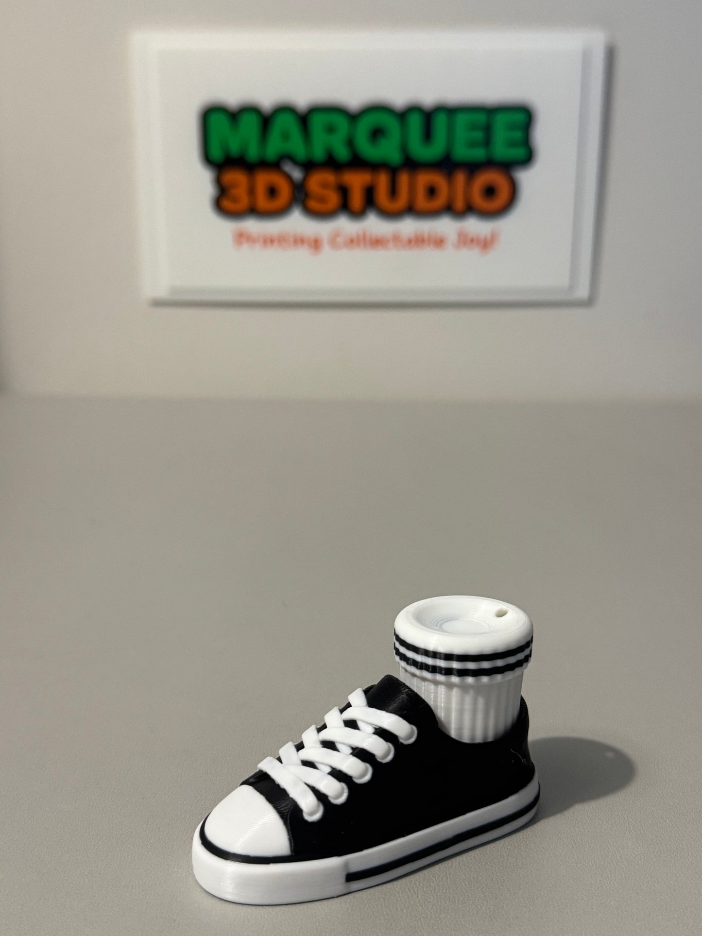 Sneaker OX Keychain